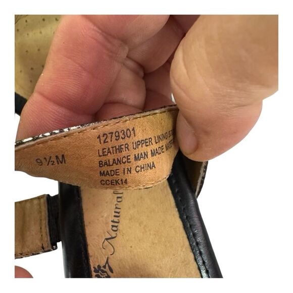 Sofft Pippa Black Wedge Sandals T Strap Ankle Strap Comfort Shoes - Picture 11 of 11